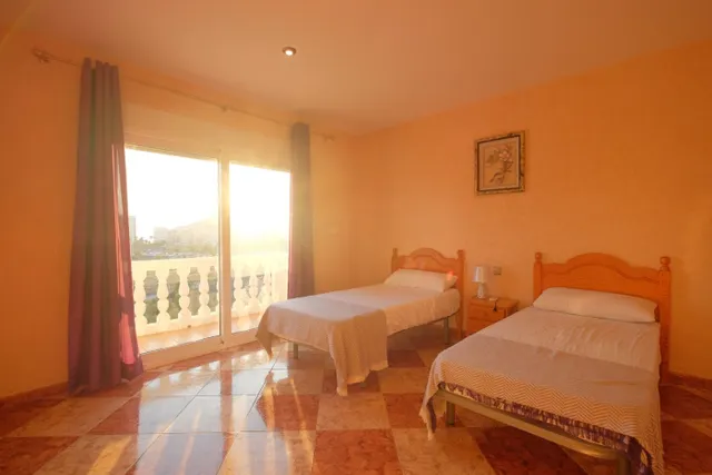 INCREÍBLE VILLA FAMILIAR EN LA MEJOR ZONA — 31