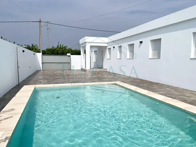 Se vende chalet de diseño moderno hipotecable - foto 2