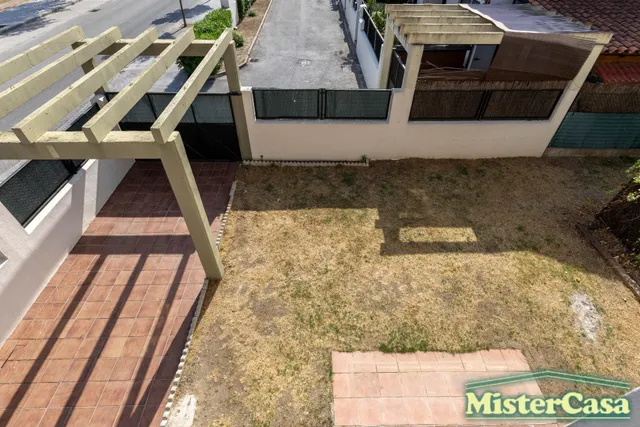 Exclusiva casa pareada de 4 dormitorios con sotano junto al campo de golf — 38