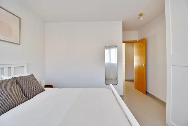 Soto del HENARES - 2 habitaciones, 2 plazas de garaje y trastero. — 24