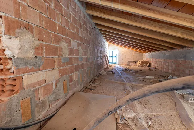 SE VENDE FANTASTICA FINCA RÚSTICA CON 35.000M2 DE TERRENO EN CALVIÀ — 31