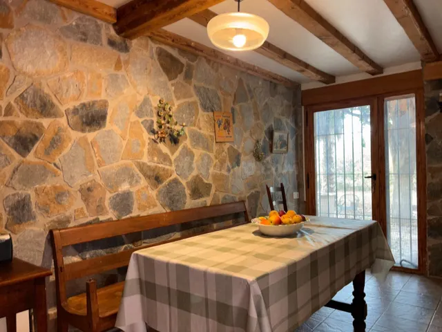 CHALET CON NAVE DE 200 M2 + TALLER DE 60 M2 + PISCINA EN PAR - foto 3
