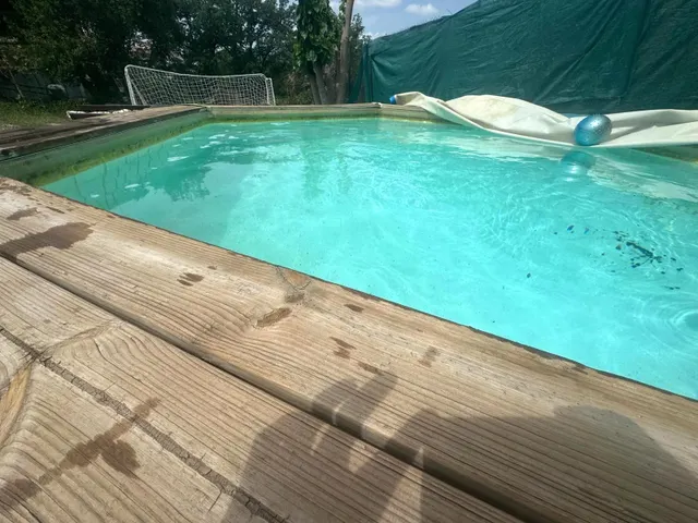 Casa en planta baja y con piscina en parcela de 1250m2 — 9