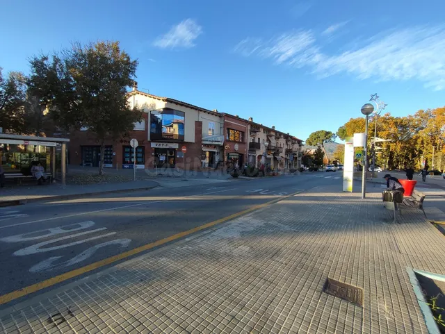 Local en venta en el centro de Santa Eulalia de Ronçana - foto 3
