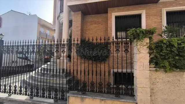 CASA OKUPADA EN VENTA EN BENIPARELL - foto 5