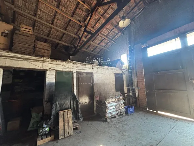 Nave industrial 325m² en alquiler - Provençals del Poblenou