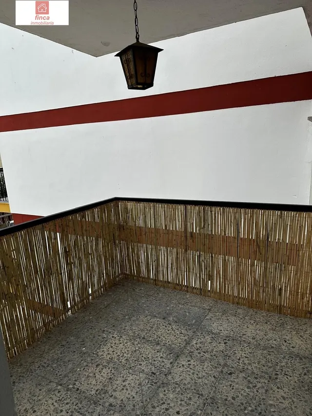 Se alquila en Montijo, piso amueblado, las cumbres, cerca de colegios, restaurantes, supermercados. — 12