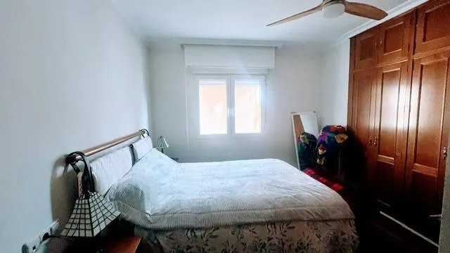 Magnífico piso en Huerta la Reina. CUATRO DORMITORIOS. DOS BAÑOS. Hace Esquina! — 8