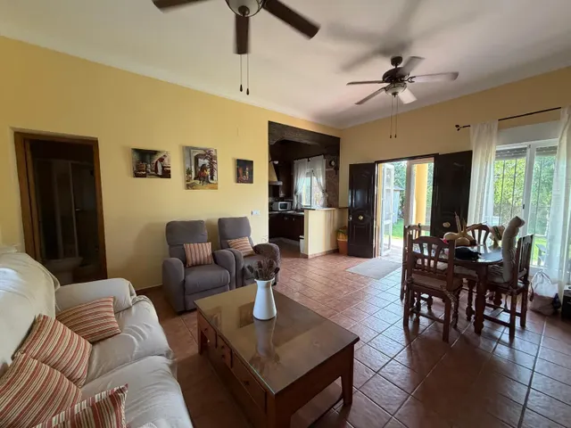 AMPLIA PARCELA RÚSTICA CON CASITA Y ZONA DE HUERTO!! — 14