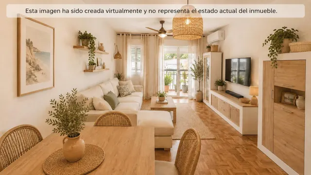 Venta de piso con cuatro dormitorios en Benalmádena, Málaga,