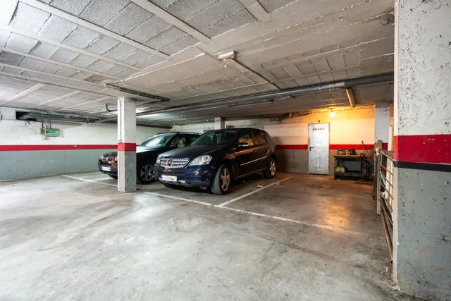 Planta baja con amplia terraza y parking — 46