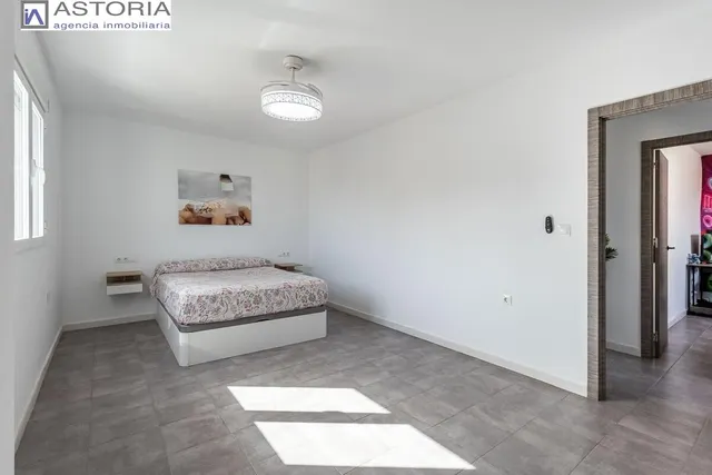 Casa en venta en Monachil (Granada) – Amplia, luminosa y con gran potencial — 15
