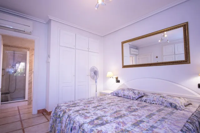 CHALET CON PISCINA PRIVADA EN LA ZENIA - PLAYA FALAMENCA (ORIHUELA COSTA) — 18