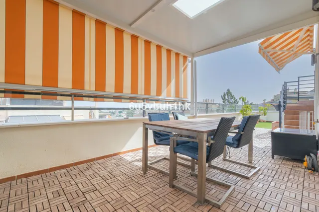 Ático 4 habitaciones 139m² en venta - Centro - foto 3