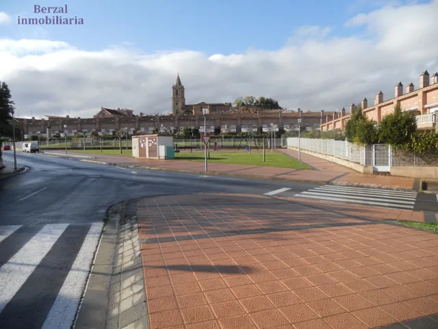 Chalet en venta en Navarrete. Muy amplio. A estrenar. — 33