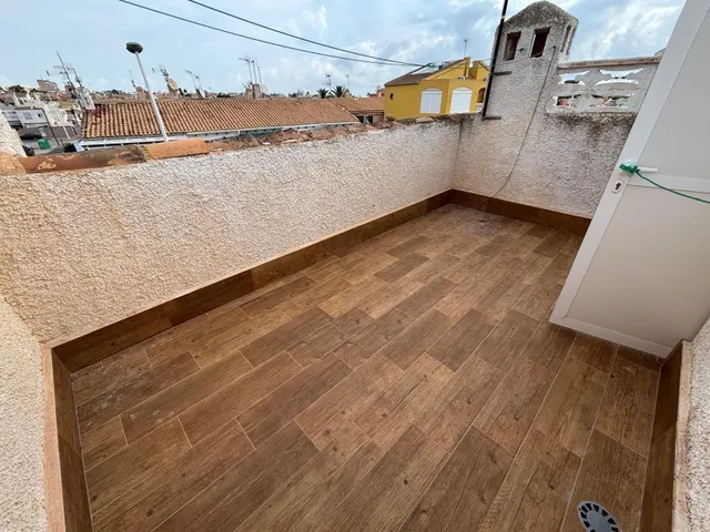 FABULOSA VIVIENDA ADOSADA, IDEAL PARA PAREJAS JOVENES, RODEADA DE TODOS LOS SERVICIOS — 15