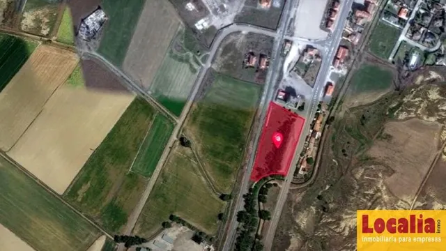Terreno urbano en Monzón de Campos - foto 2