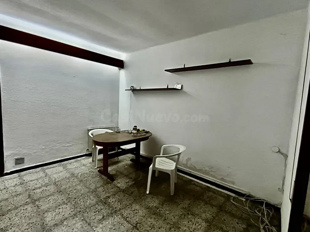 SE VENDE BAJO COMERCIAL EN CALDAS DE REIS ZONA TAFONA - foto 3