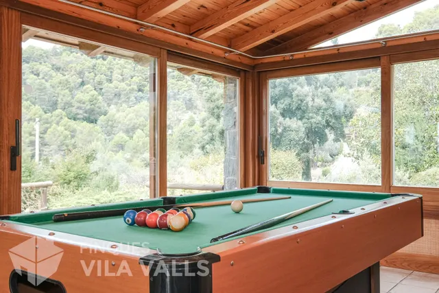 Villa de lujo con piscinas y finca de 6 ha en Sant Feliu de Codines — 19