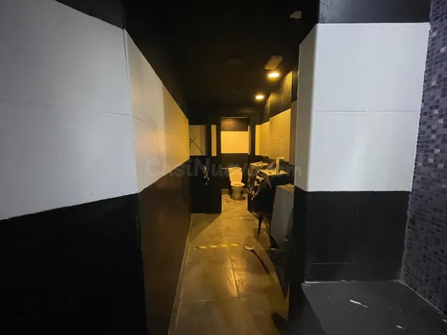 LOCAL COMERCIAL A 50 METROS DE LA PLAYA - foto 4