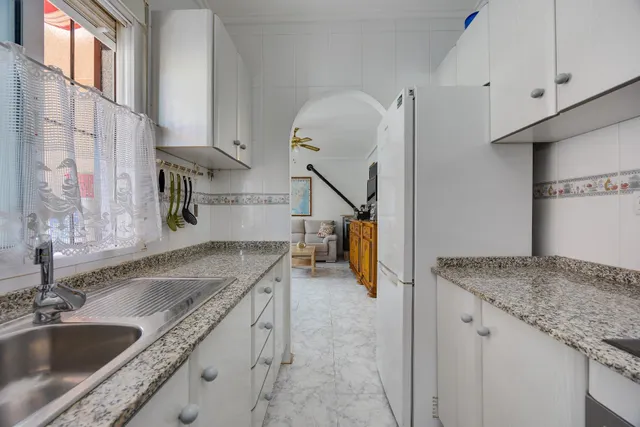 CHALET INDEPENDIENTE EN CIUDAD QUESADA CON JARDIN, GARAJE Y PISCINA COMUNITARIA — 16