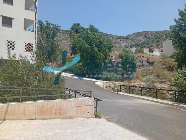 VENTA DE WIP DE 38 APARTAMENTOS + 38 GARAJES + 3 LOCALES EN  - foto 2