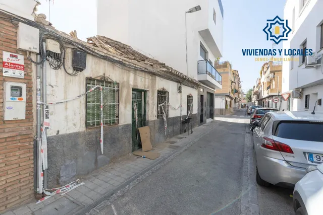 SE VENDE CASA SOLAR EN CALLE GUADALAJARA, EN EL ZAIDÍN. - foto 5