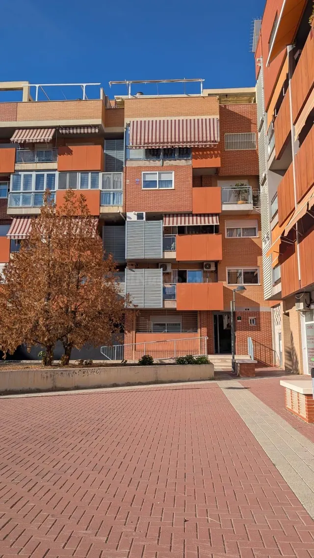 Piso en zona de juan de borbón — 2