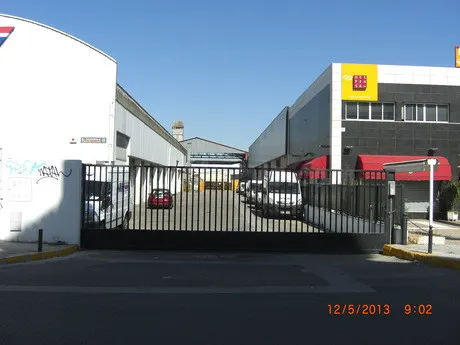Nave industrial 200m² en alquiler - Sevilla
