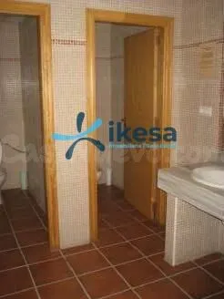 Venta de Local Comercial en Almendralejo, Badajoz. - foto 5