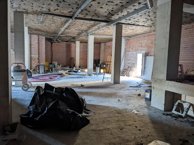 Local  de obra en Estella — 11