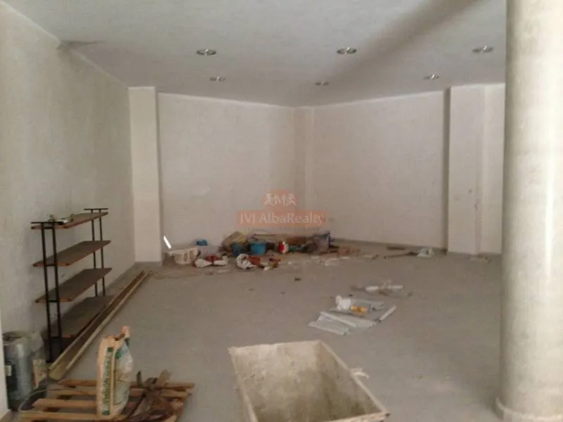 SE ALQUILA LOCAL COMERCIAL ZONA BARRIO PILAR