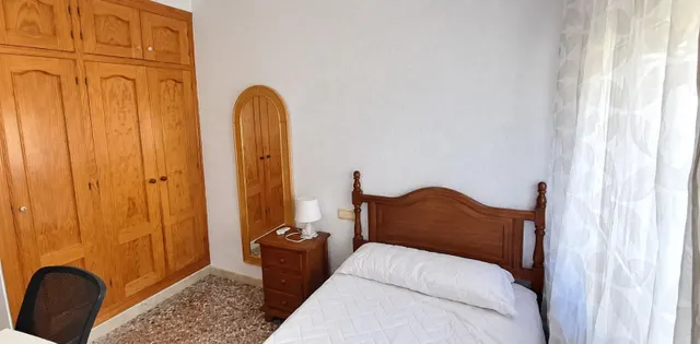 Alquiler de habitaciones para estudiantes - Zapillo — 9
