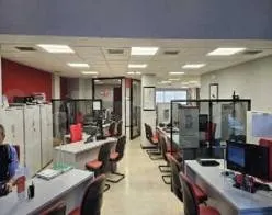 Oficina en planta calle con entrada independiente y entrepla - foto 5