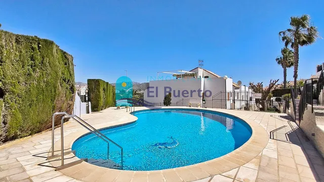 ÁTICO REFORMADO CON GRAN SOLÁRIUM Y VISTAS AL MAR – REF 1723 — 35