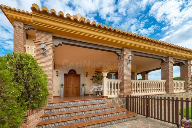 DOS CHALETS  A 100 METROS DE LA PLAYA, RINCON DE LA VICTORIA — 4