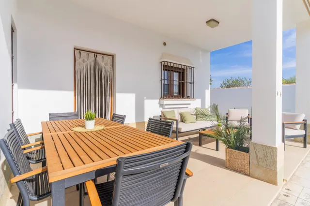 ESPECTACULAR CHALET EN CHICLANA — 40