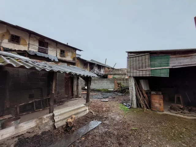SE VENDE CASA ANTIGUA PARA REFORMAR CON TERRENO URBANO EN CA - foto 4