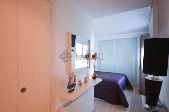 Sitges. Amplio piso primera línea de mar — 25