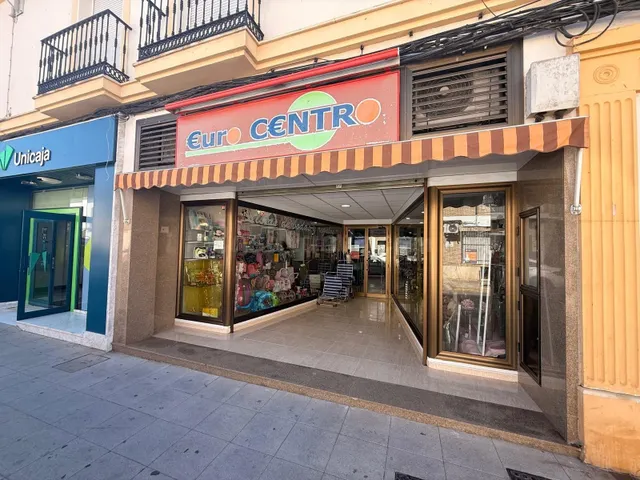 Amplio local comercial de 517 m2 en una ubicación estratégic
