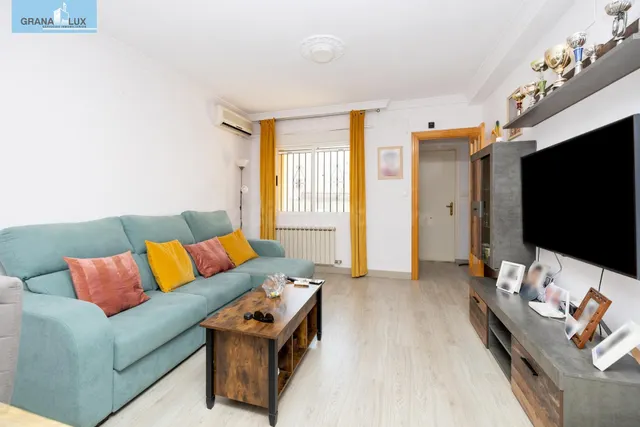 Amplia y preciosa casa lista para entrar a vivir!! — 2