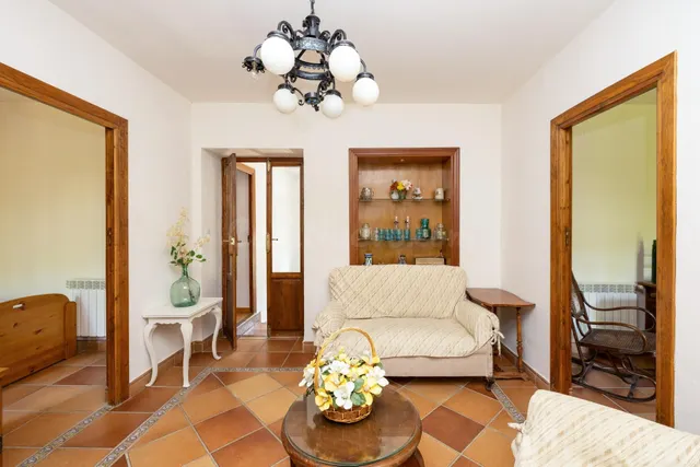 EXCLUSIVA FINCA CON 30.000 m2 DE SUELO URBANIZABLE EN OGÍJAR - foto 4