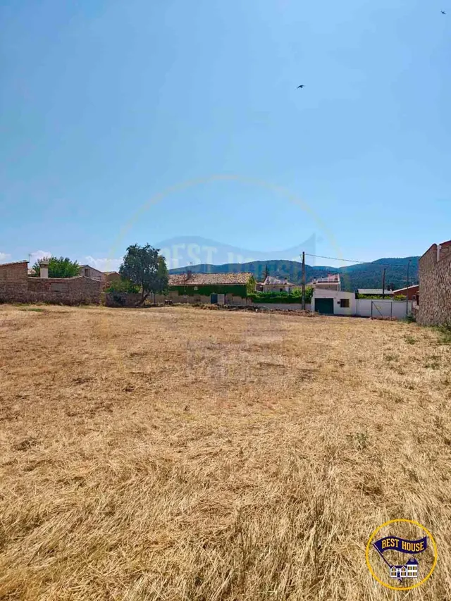 TERRENO URBANIZABLE EN VENTA — 8