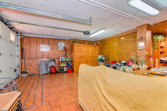 Fantástica casa adosada con gran patio, sótano habitable y excelente luminosidad !! — 35