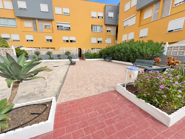 Dúplex de 3 habitaciones con gran terraza, piscina y aparcam - foto 5