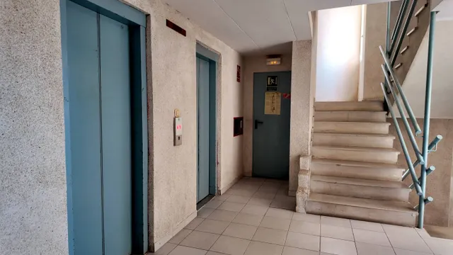 PISO EN VENTA ZONA LEVANTE ( Cerca del centro) — 32