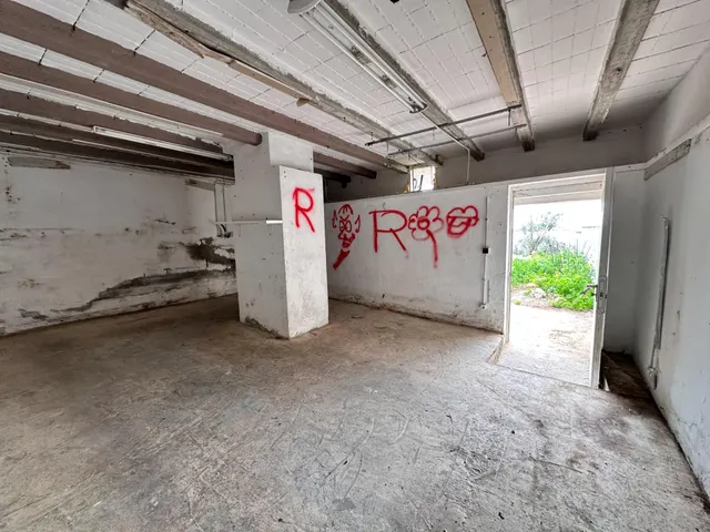 Se vende casa en la bisbal del penedes, zona priorat bisbal — 38