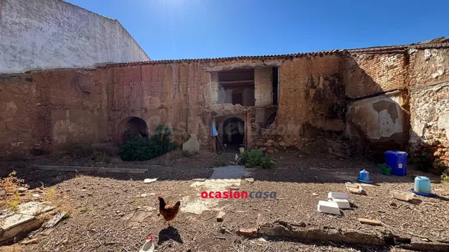 CASA-SOLAR A LA VENTA EN LA ZONA DE PEÑARROYA - foto 4