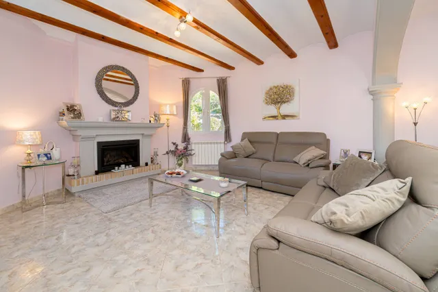Finca Valleverde. Encantadora villa de una sola planta en venta en Llíber con una gran parcela. — 19