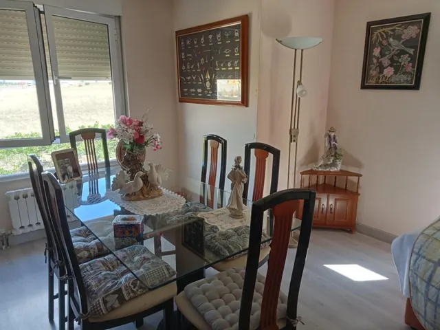 SE VENDE CASA EN VILLALOBAR, 2 PLANTAS, VIVIENDA EN PRIMERA PLANTA, PARCELA 400 M2, GARAJE 40 M2. — 13